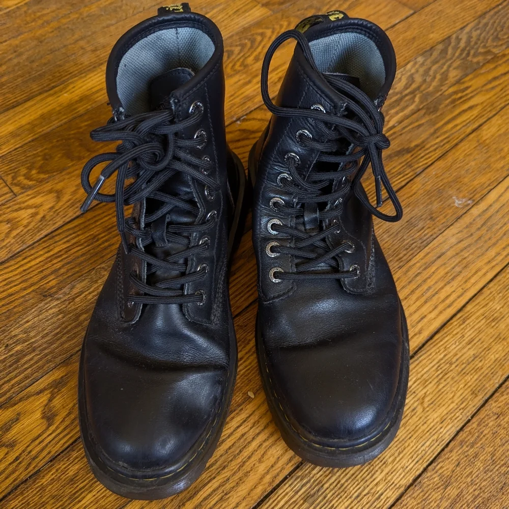 Dr. Marten Awley Black Leather Combat Boots